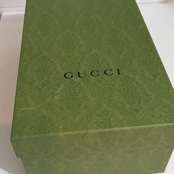 Gucci sneakers size 8.5 with all original packaging - Picture 7 of 15